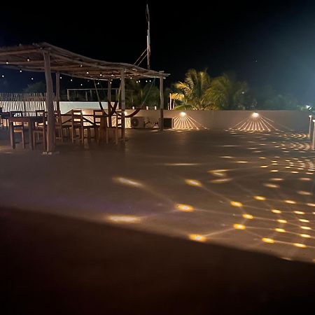 Casa Gajah Hotel Cuyo Bagian luar foto