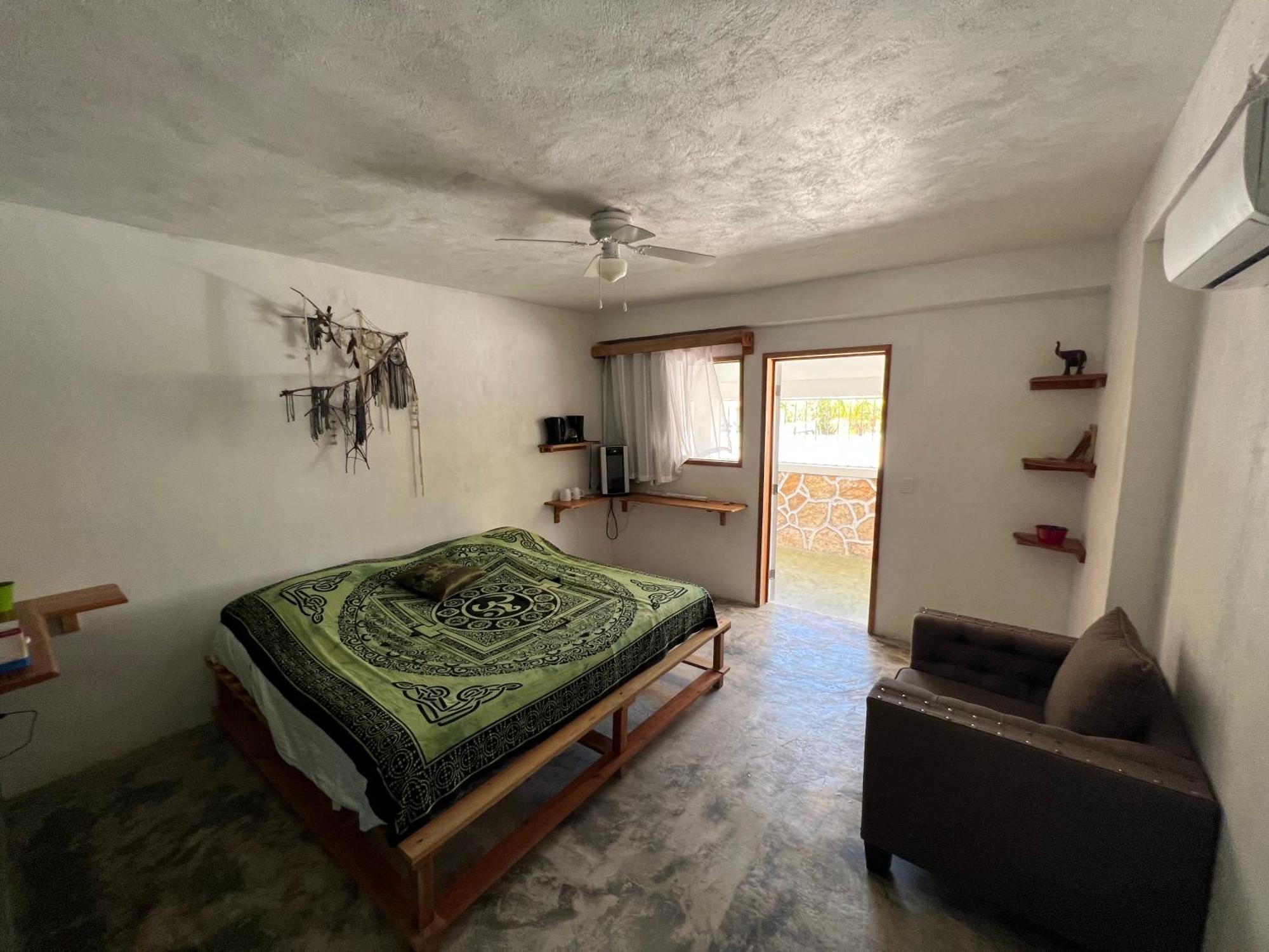 Casa Gajah Hotel Cuyo Bagian luar foto